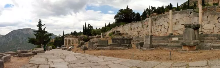 Heilige Straße beim Orakel von Delphi