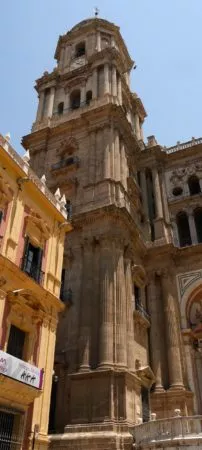 Vollendeter Turm der Kathedrale von Malaga