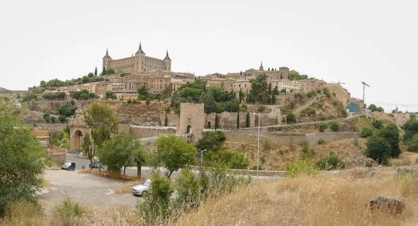 Panorama von Toledo mit Blick auf den Alcazar