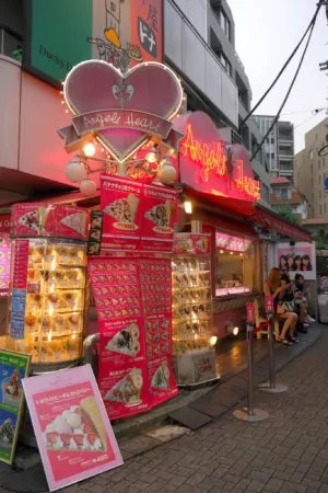 Süßwaren Fastfoodstore Angels Heart auf der Takeshita Dori in Shibuya in Tokio