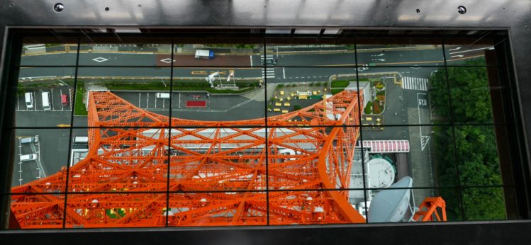 Bode-Glasflächen im Tokyo Tower