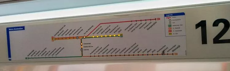 Stationsplan in einer Metro in Amsterdam