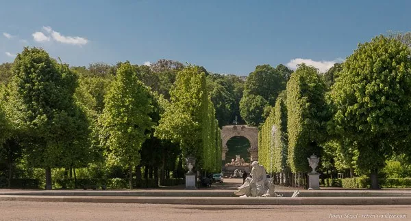 Bild: Römische Ruine im Schönbrunner Schlosspark