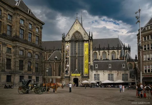 Bild: Nieuwe Kerk in Amsterdam