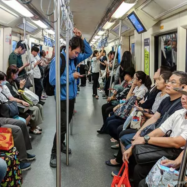 Innenansicht U-Bahn Bangkok