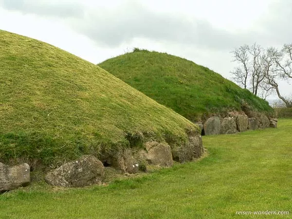 Hügelgräber von Knowth in Irland