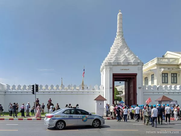 Eingang zum Großen Palast in Bangkok
