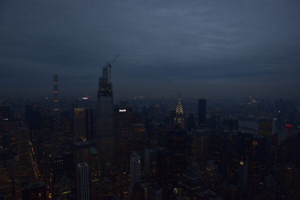 Die New Yorker Skyline bei Nacht