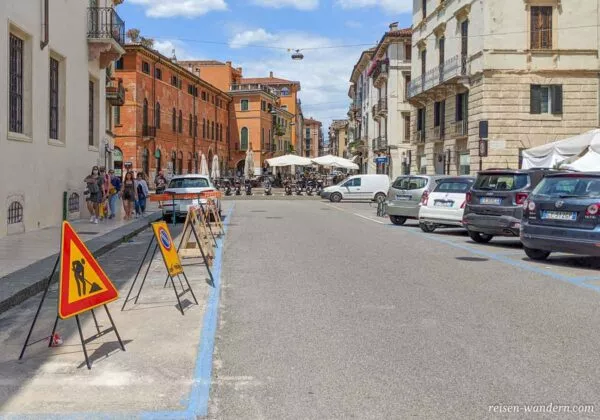 Parkplätze am Stadtrand von Verona
