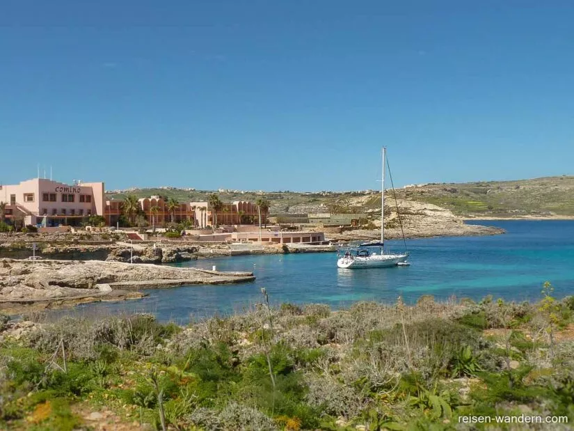 Bucht beim Comino Hotel and Bungalows
