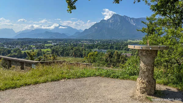 Blick von der Richterhöhe in Salzburg auf die Berge